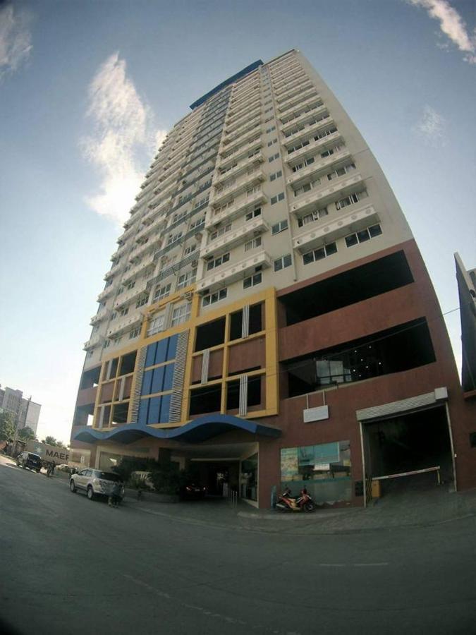 Luxanos Condo Place- San Marino Cebu Stadt Exterior foto
