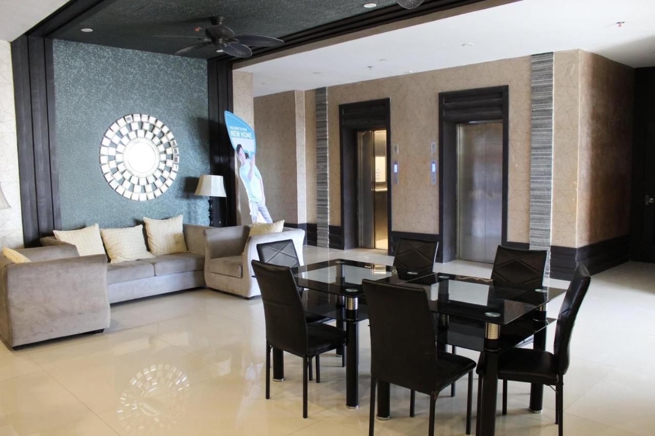 Luxanos Condo Place- San Marino Cebu Stadt Exterior foto
